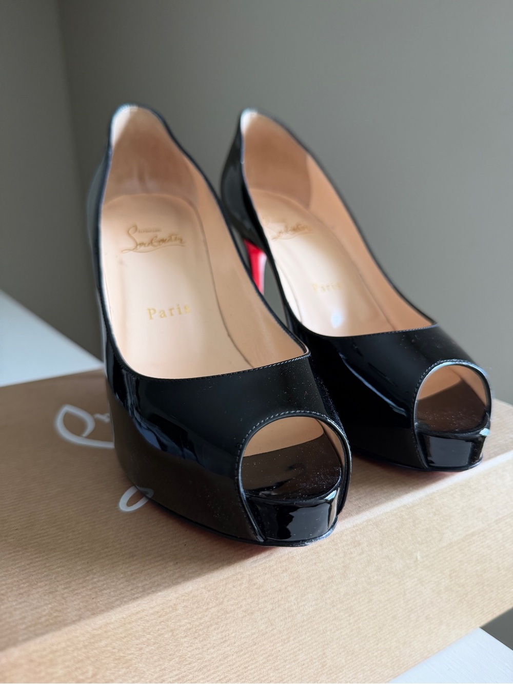 Christian Louboutin Very New Prive Peep-Toe Pumps - Patent Black Leather